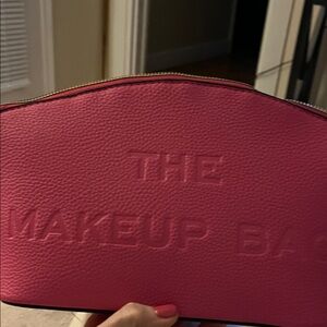 Great bag for makeup perf condition